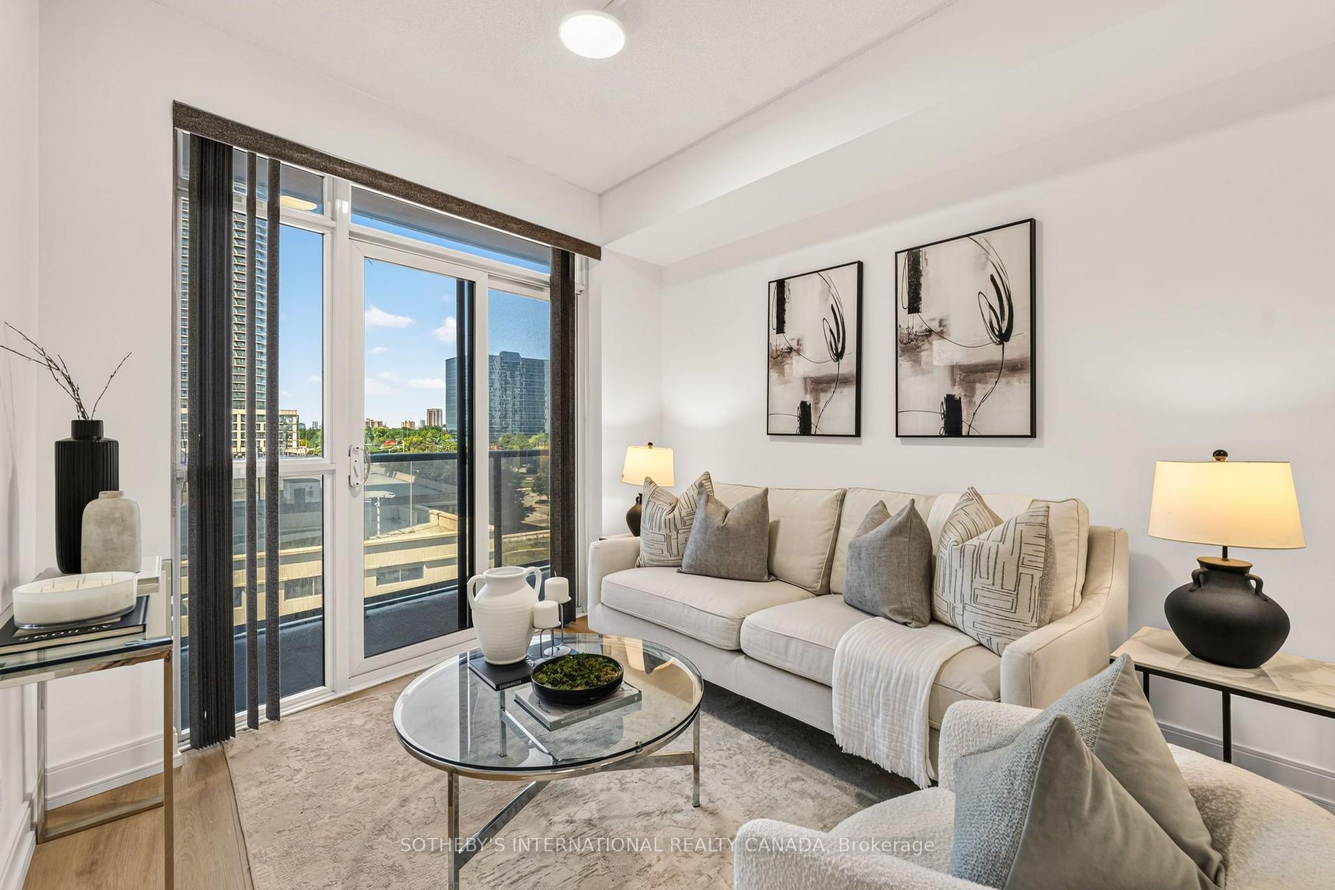 135 Village Green Square 519, Toronto Unit: 519
