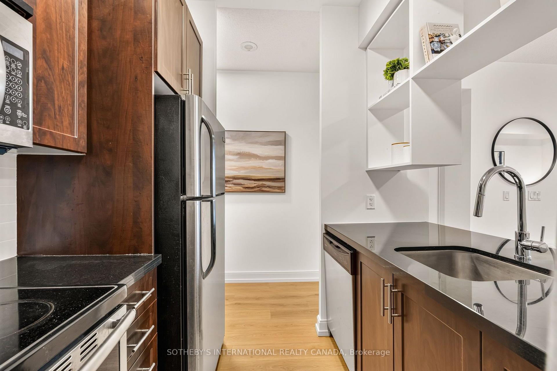 135 Village Green Square 519, Toronto Unit: 519
