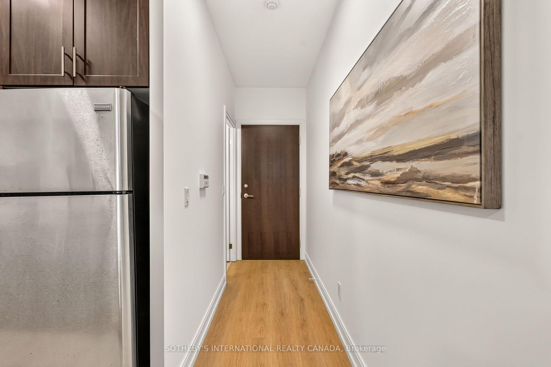 135 Village Green Square 519, Toronto Unit: 519