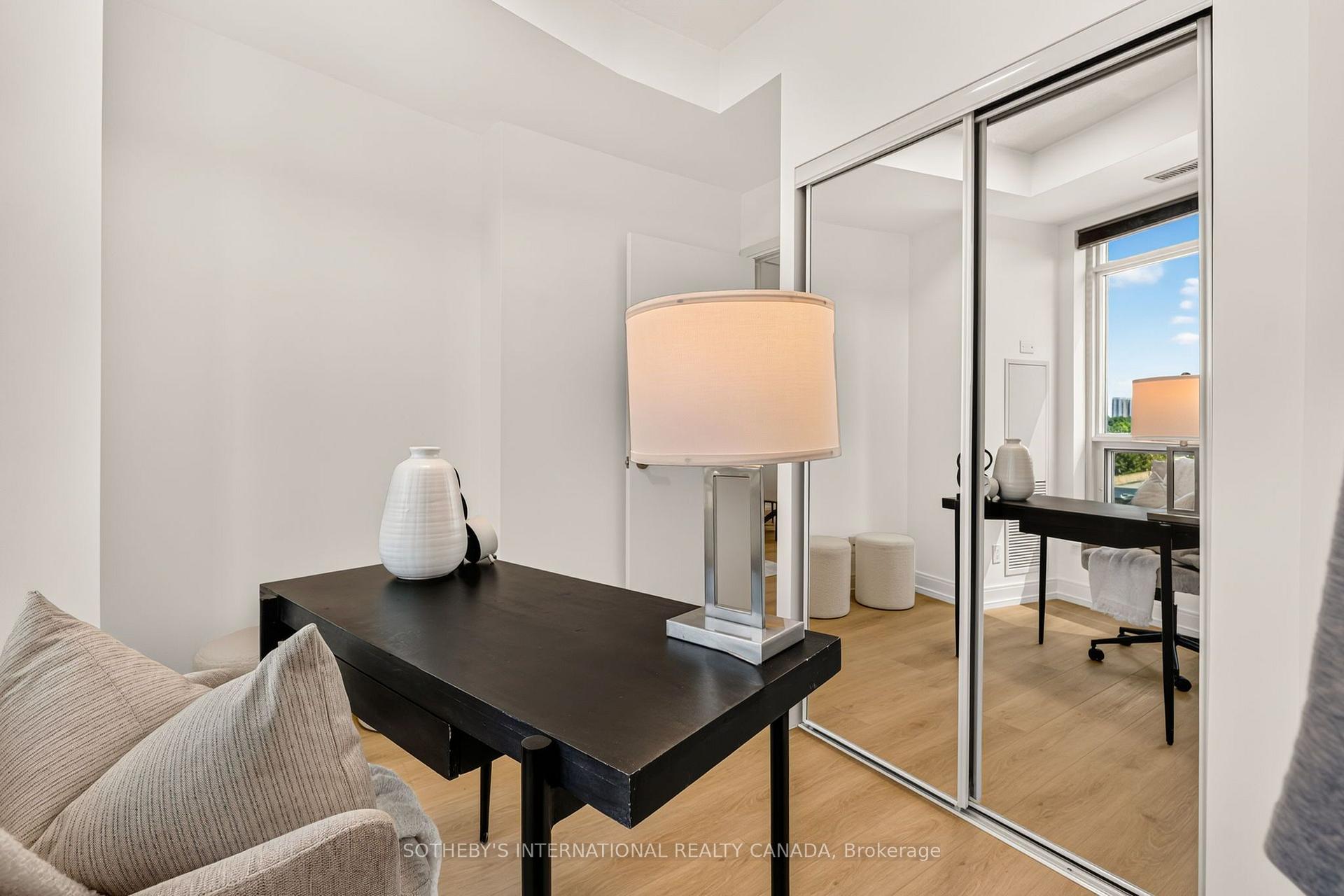 135 Village Green Square 519, Toronto Unit: 519