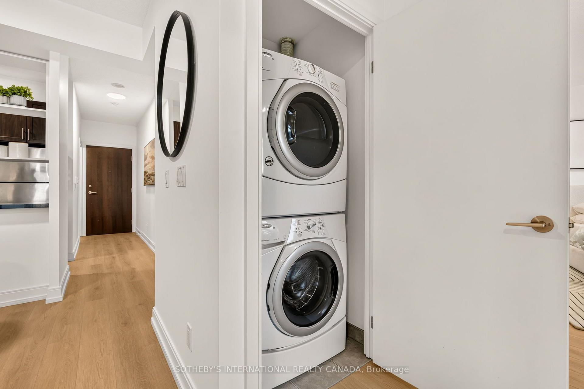 135 Village Green Square 519, Toronto Unit: 519