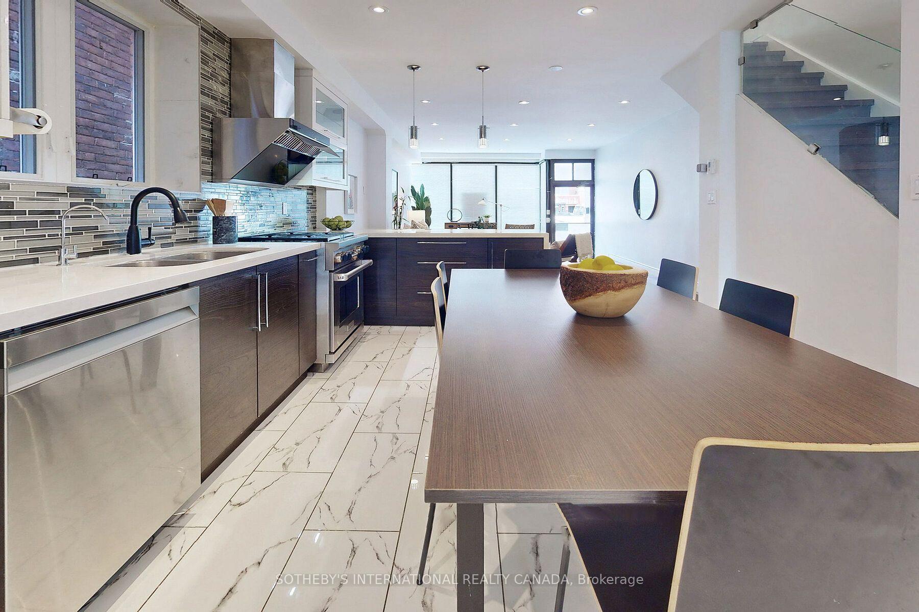 1271 Gerrard Street E, Toronto