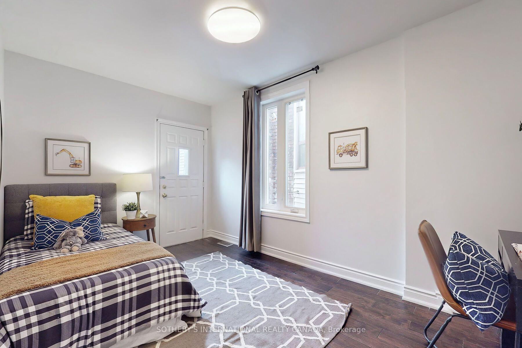 1271 Gerrard Street E, Toronto