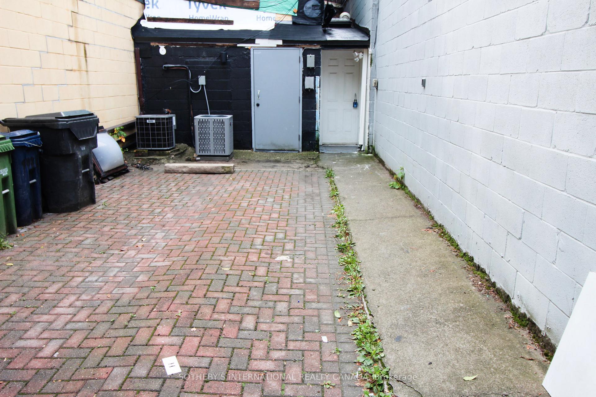 1026 Queen Street Upper, Toronto Unit: Upper