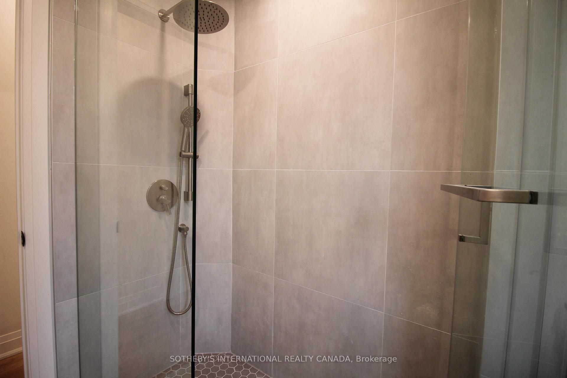 1026 Queen Street Upper, Toronto Unit: Upper