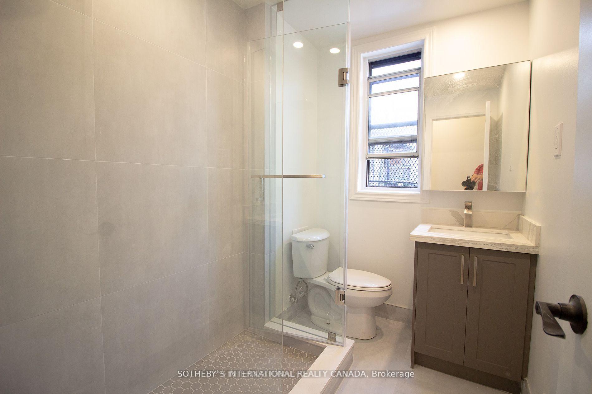 1026 Queen Street Upper, Toronto Unit: Upper