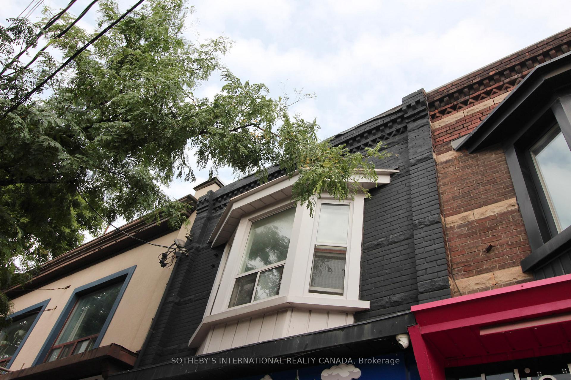 1026 Queen Street Upper, Toronto Unit: Upper