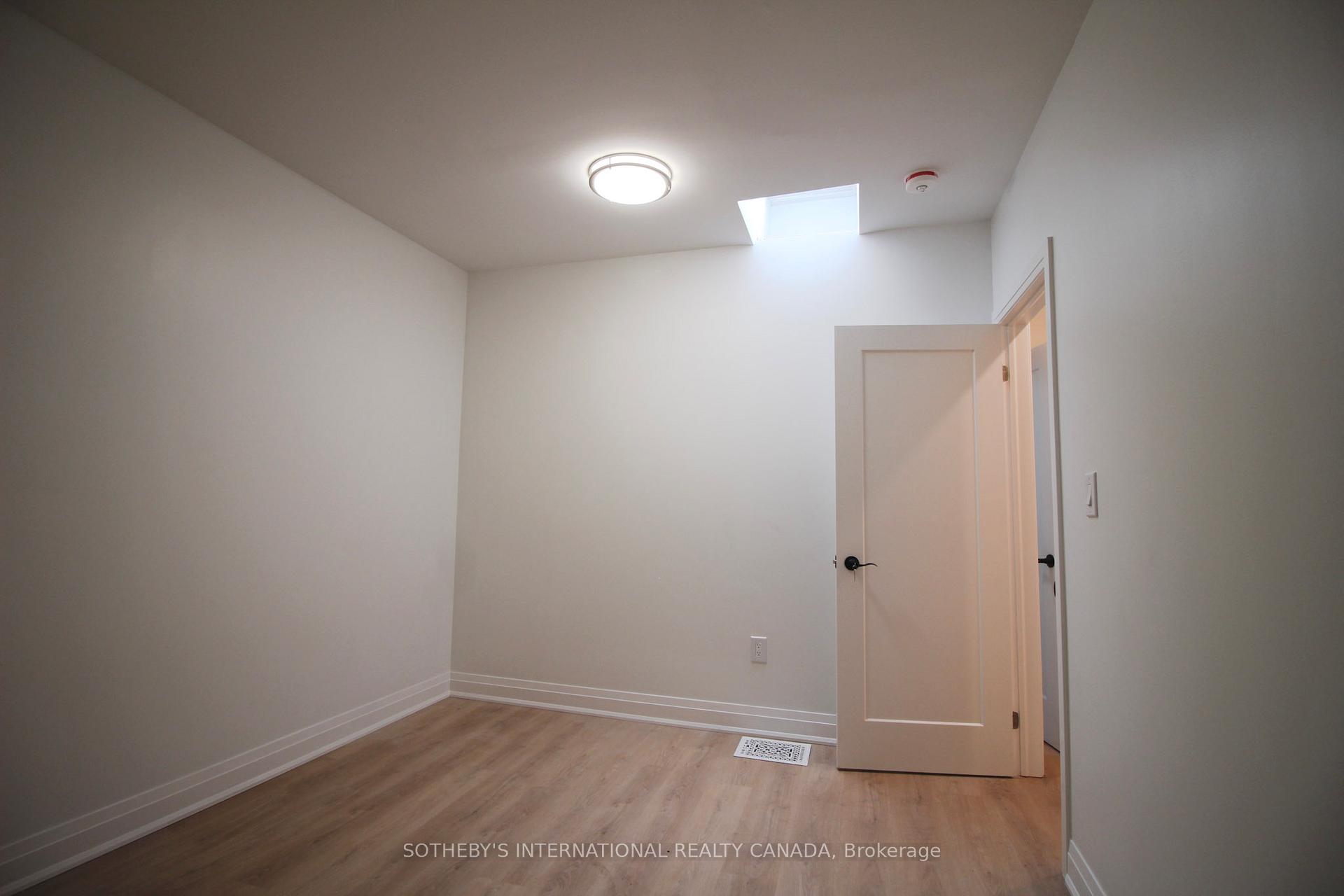 1026 Queen Street Upper, Toronto Unit: Upper