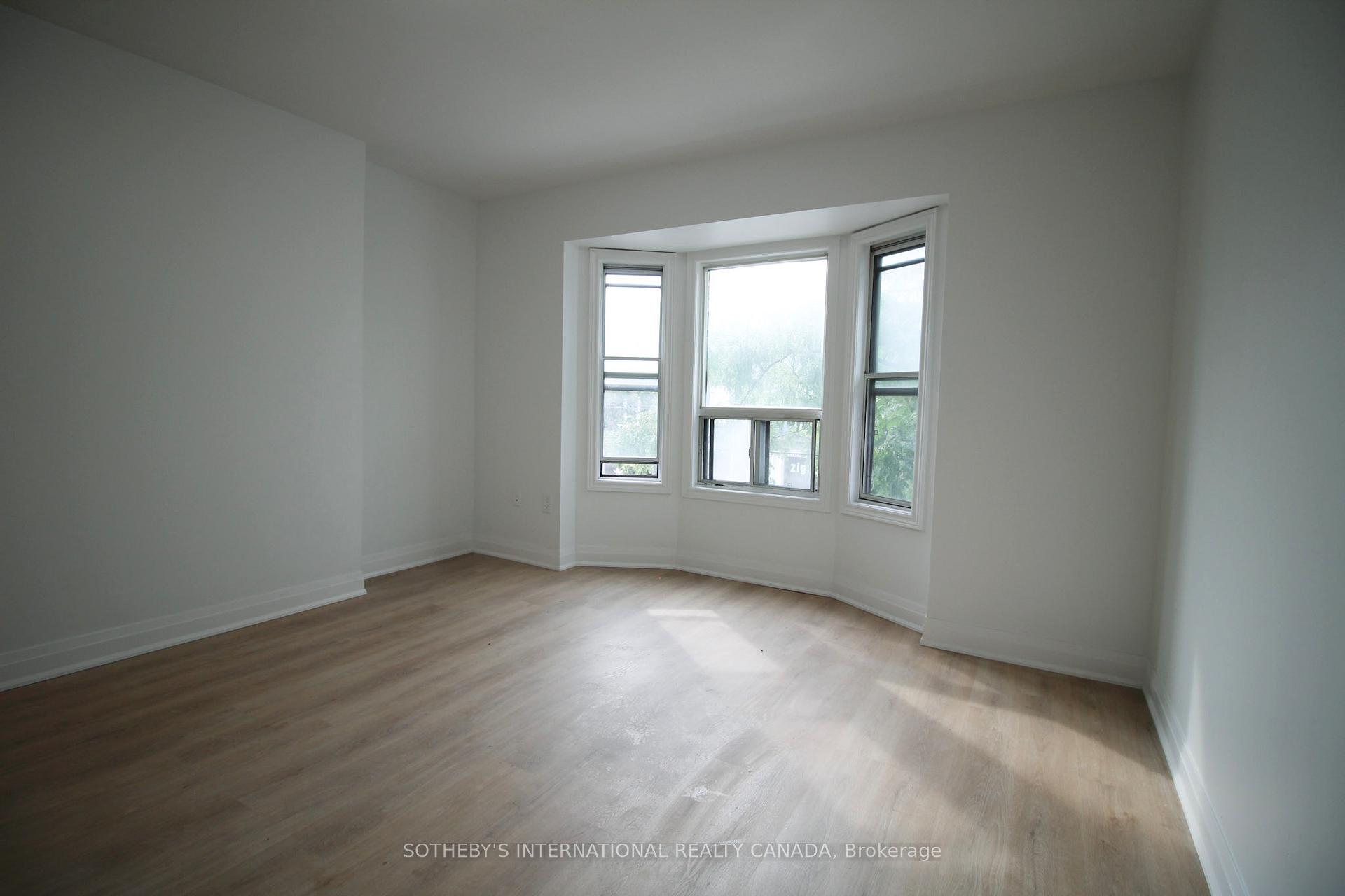 1026 Queen Street Upper, Toronto Unit: Upper