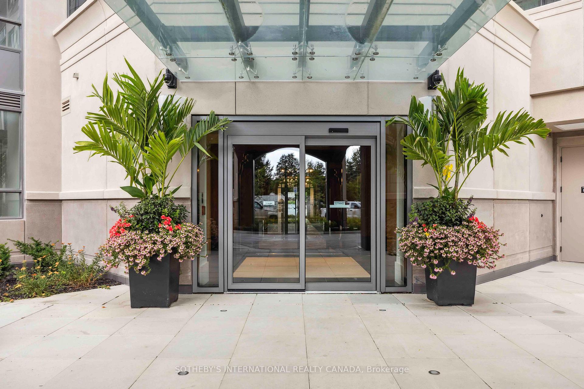 2075 King Road Unit: 405