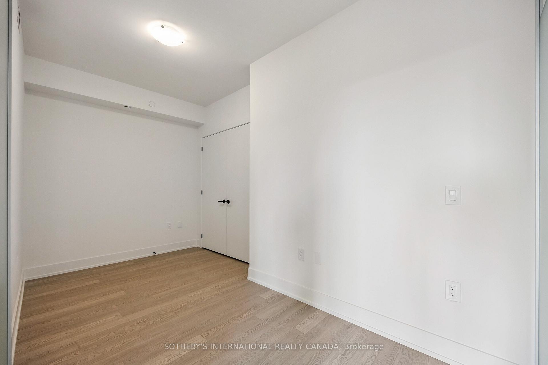 2075 King Road Unit: 405