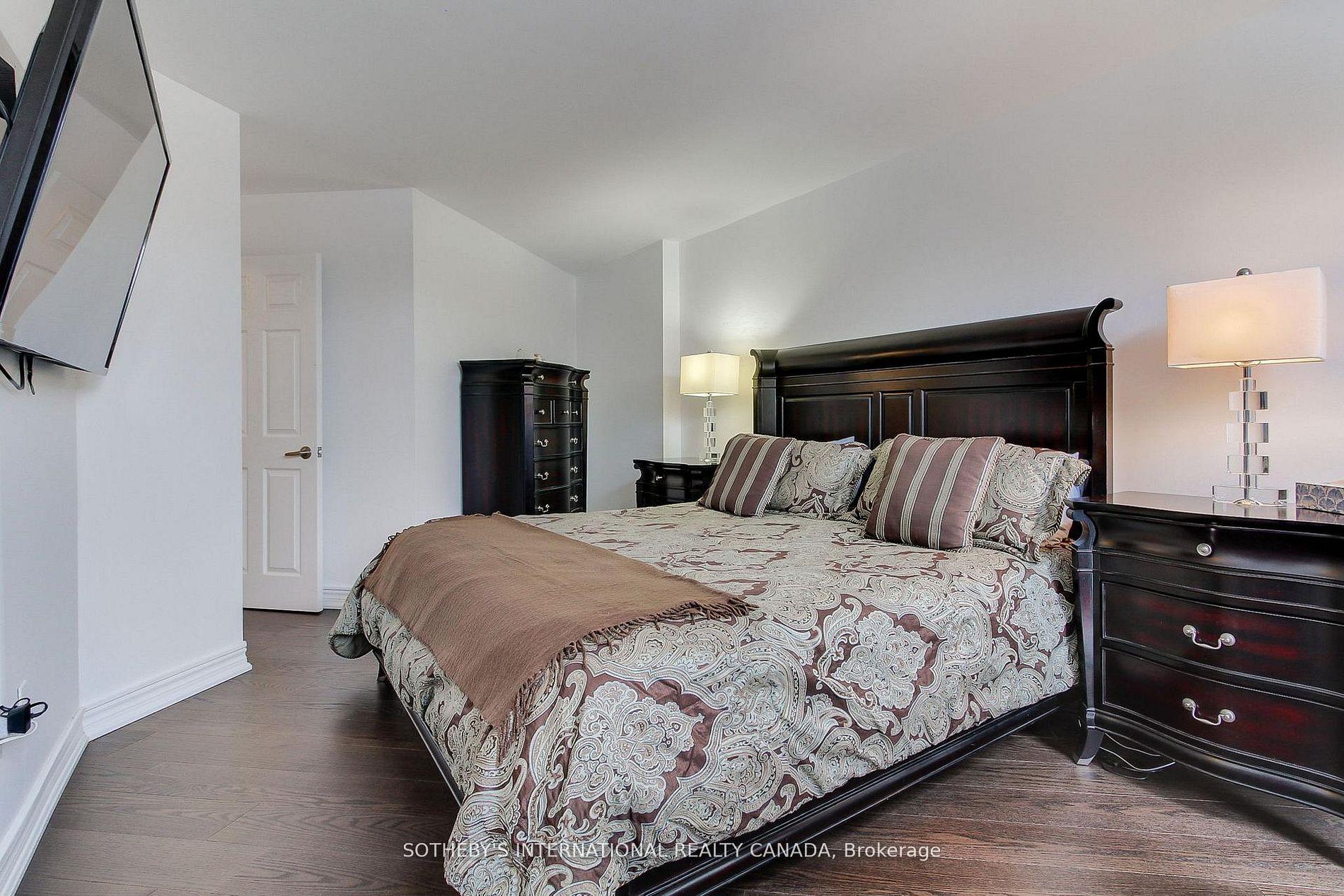 40 Harding Boulevard W 301