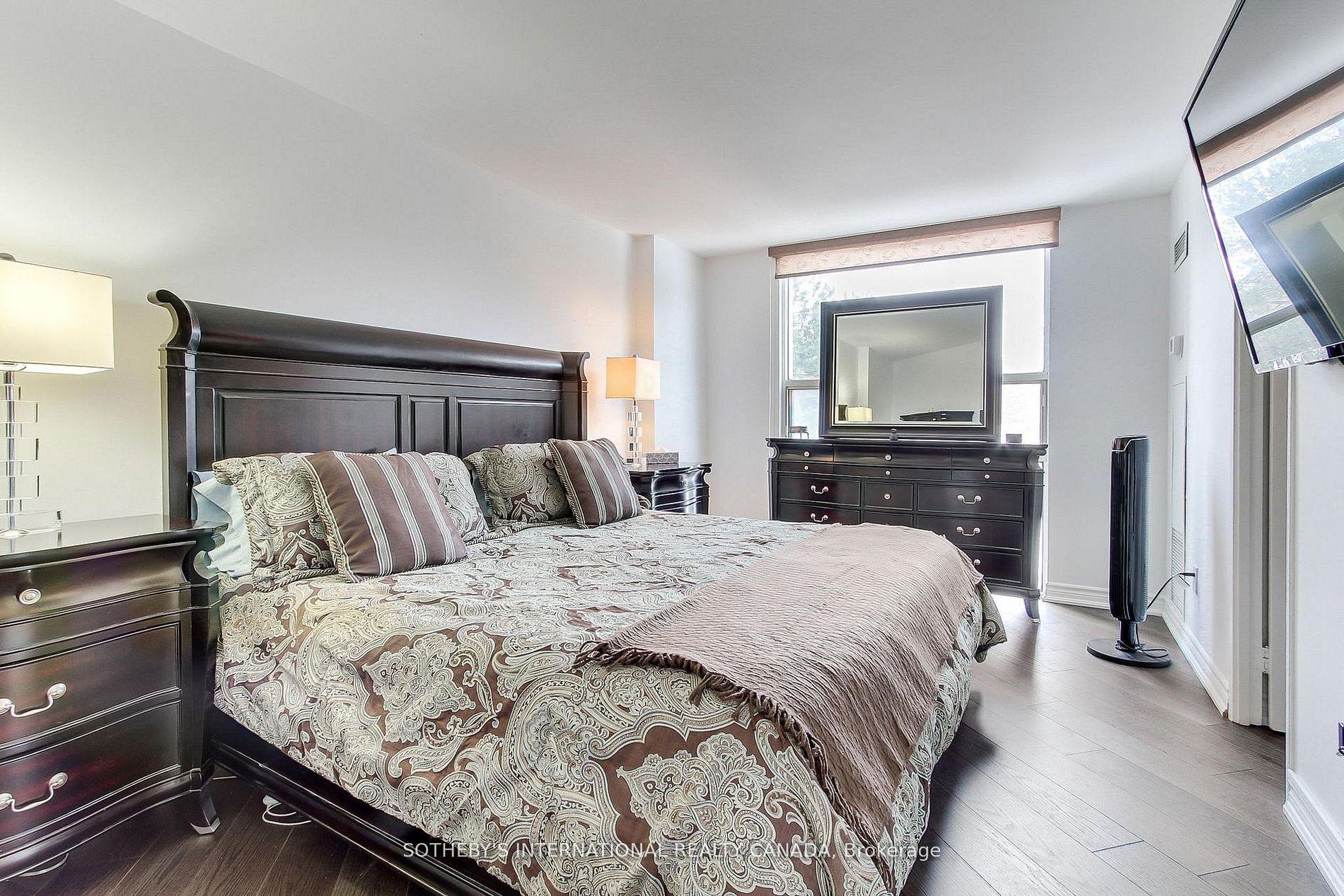 40 Harding Boulevard W 301