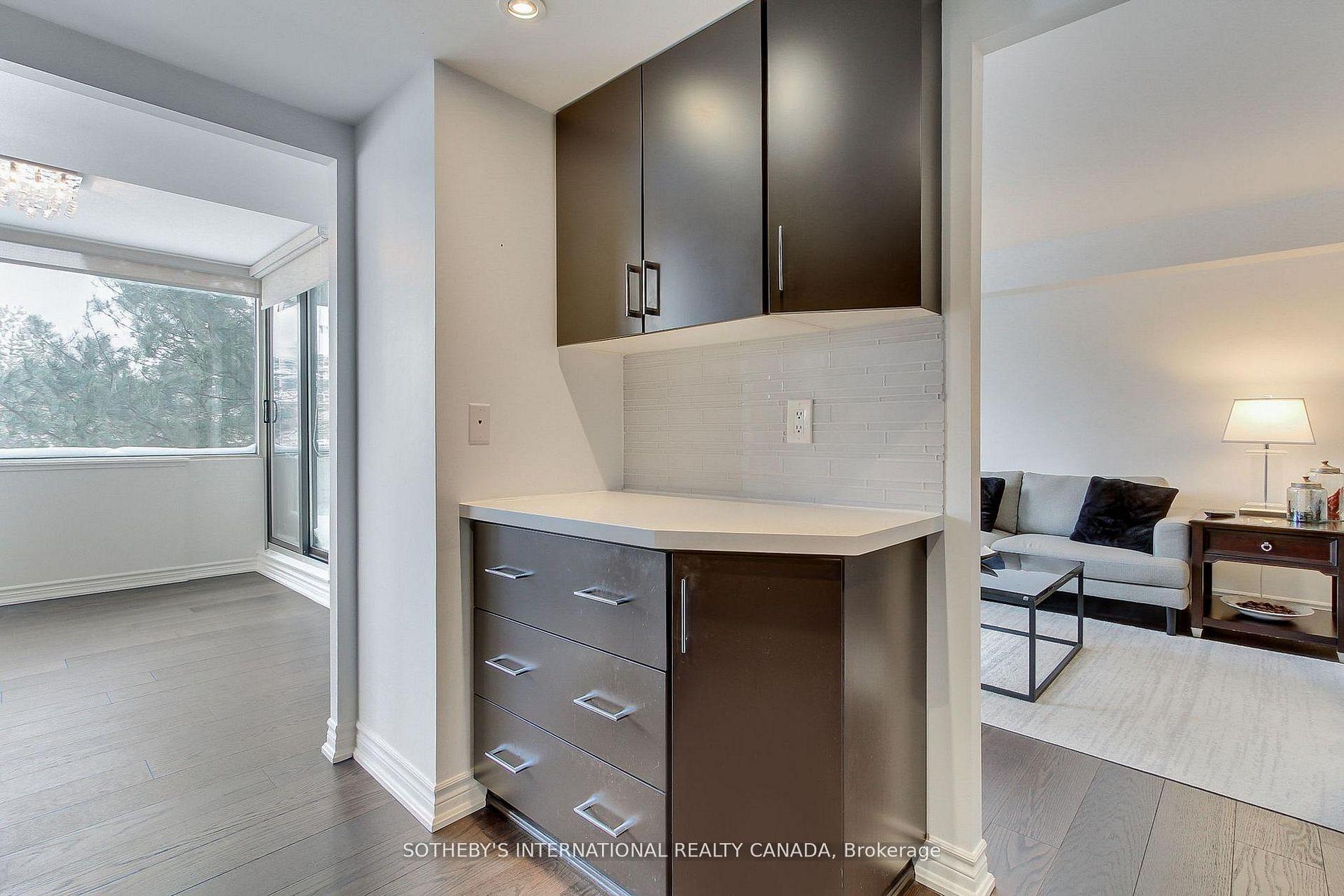 40 Harding Boulevard W 301