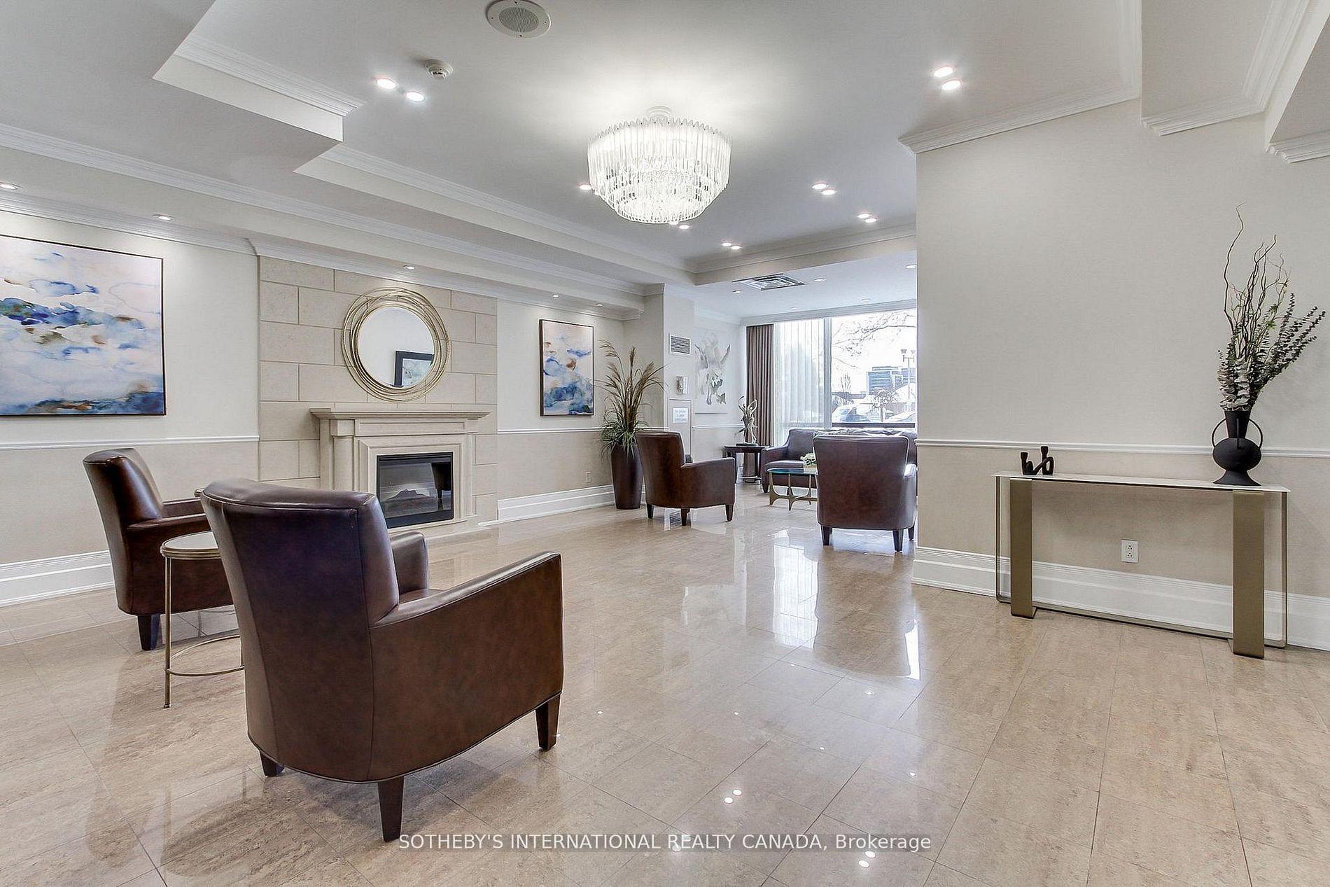 40 Harding Boulevard W 301