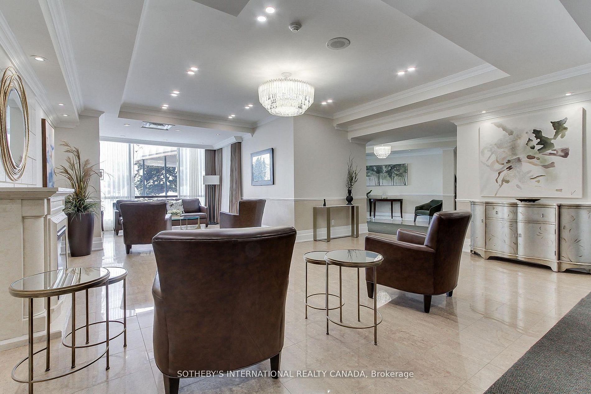 40 Harding Boulevard W 301