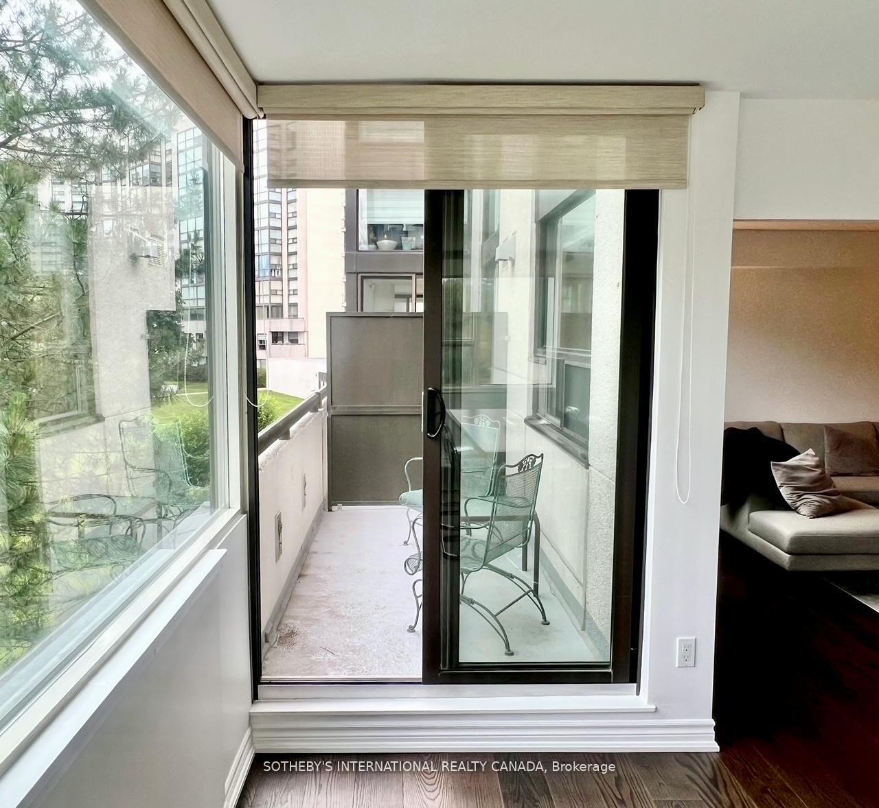 40 Harding Boulevard W 301