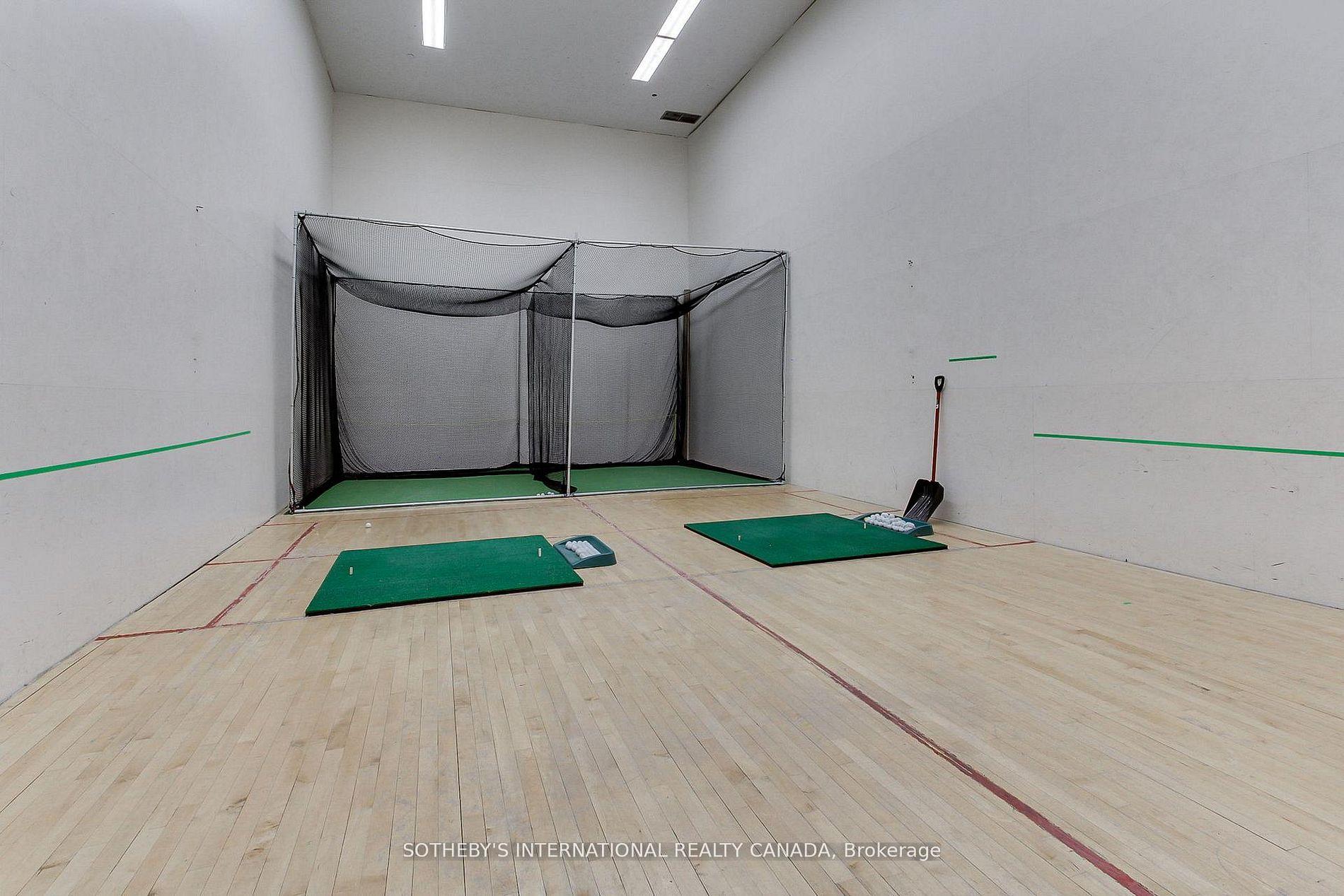 40 Harding Boulevard W 301