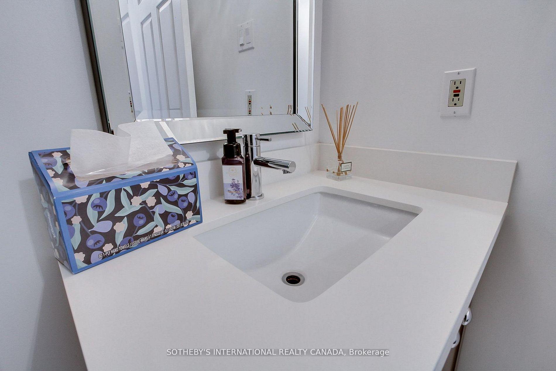 40 Harding Boulevard W 301