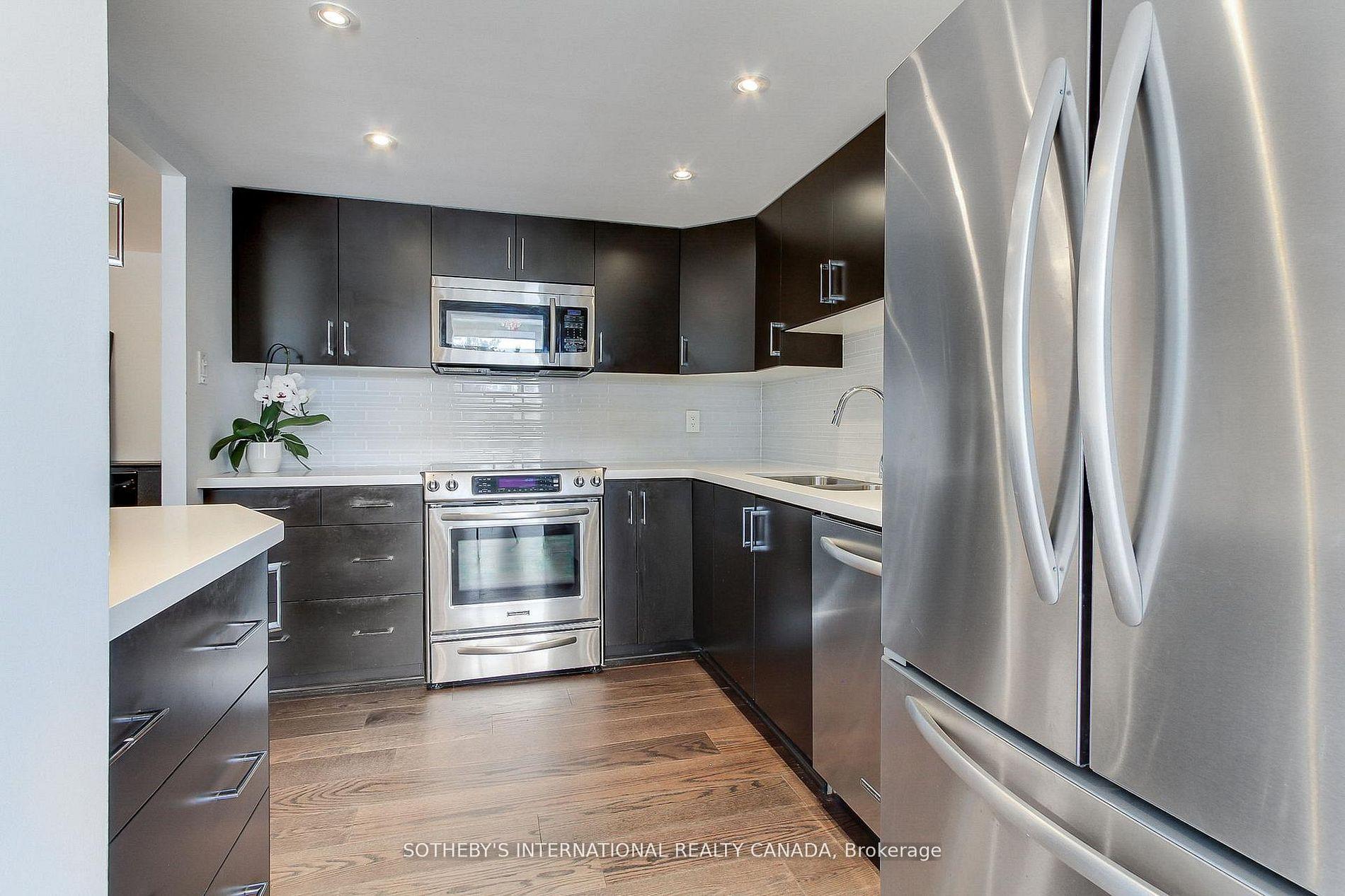 40 Harding Boulevard W 301