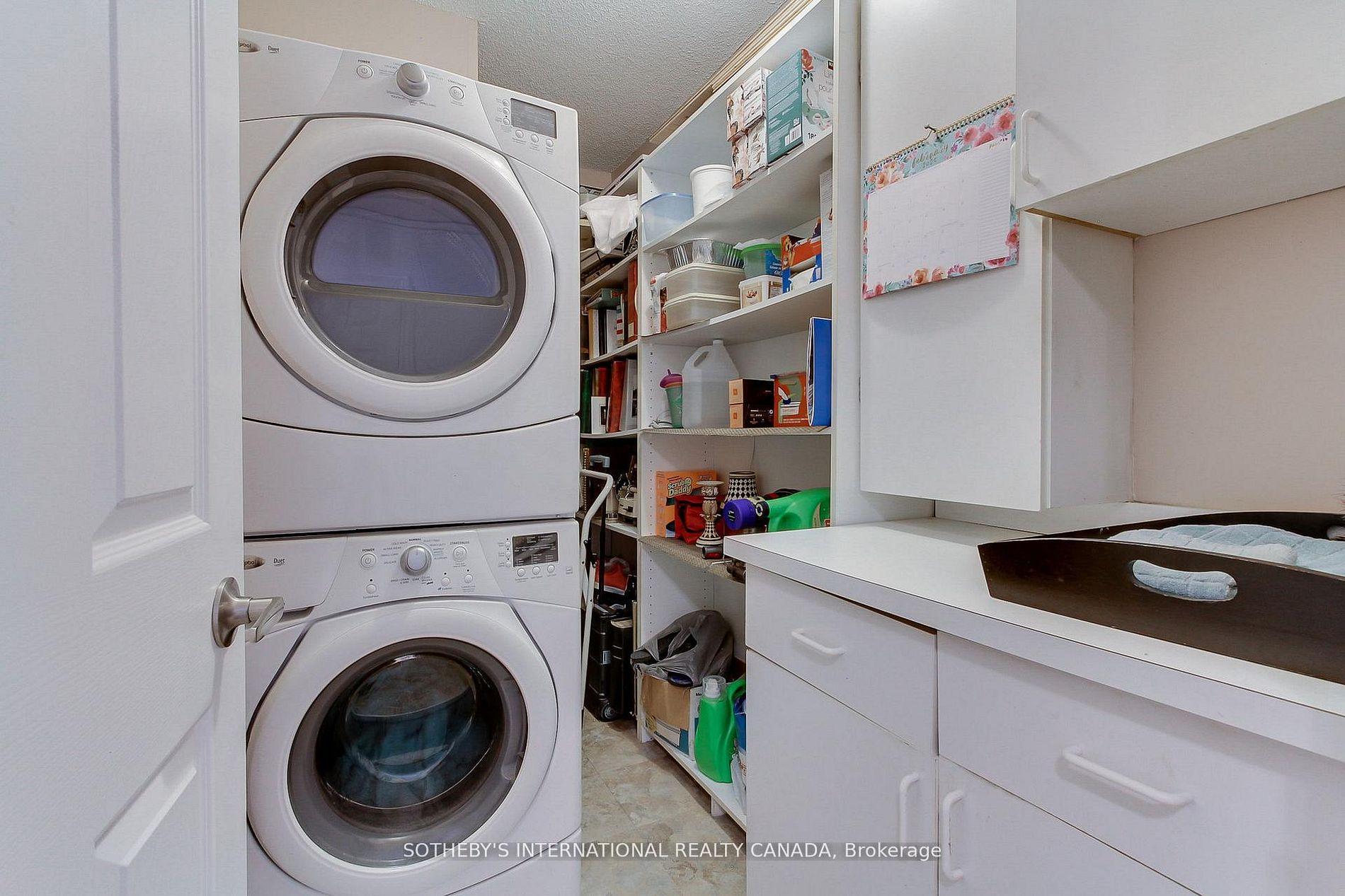 40 Harding Boulevard W 301