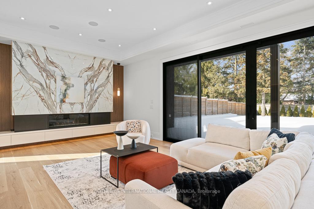 82 Donhill Crescent