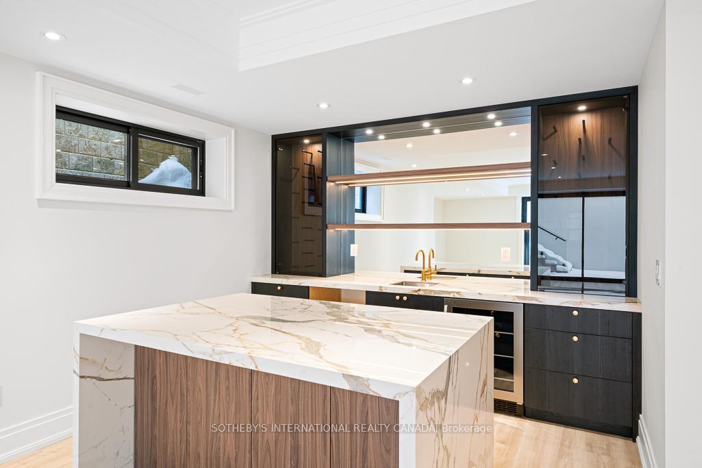 82 Donhill Crescent