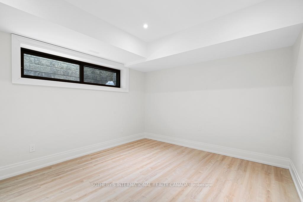 82 Donhill Crescent