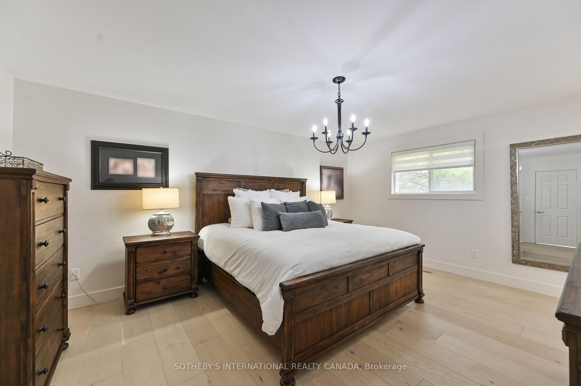 23 Hill Farm Road