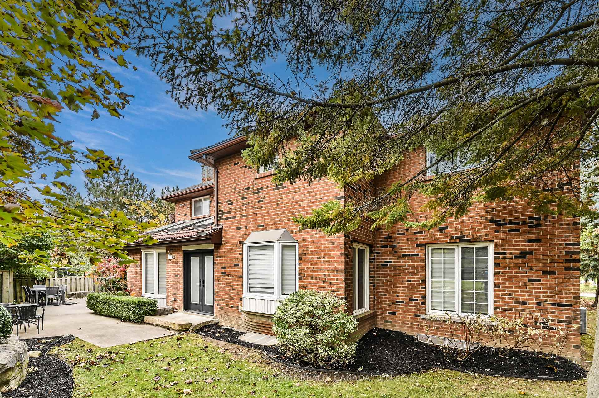 23 Hill Farm Road