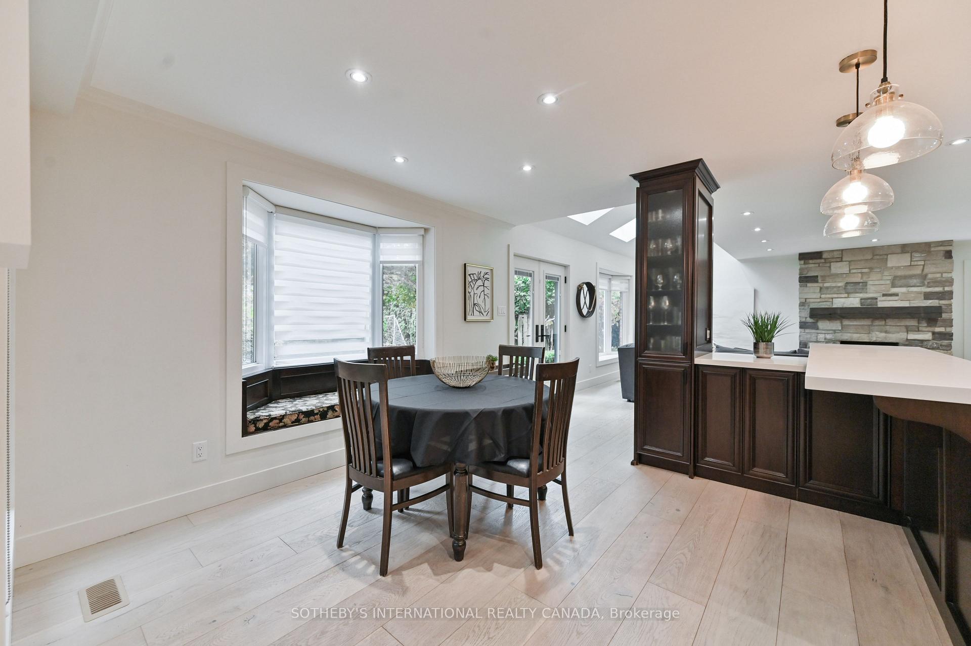 23 Hill Farm Road