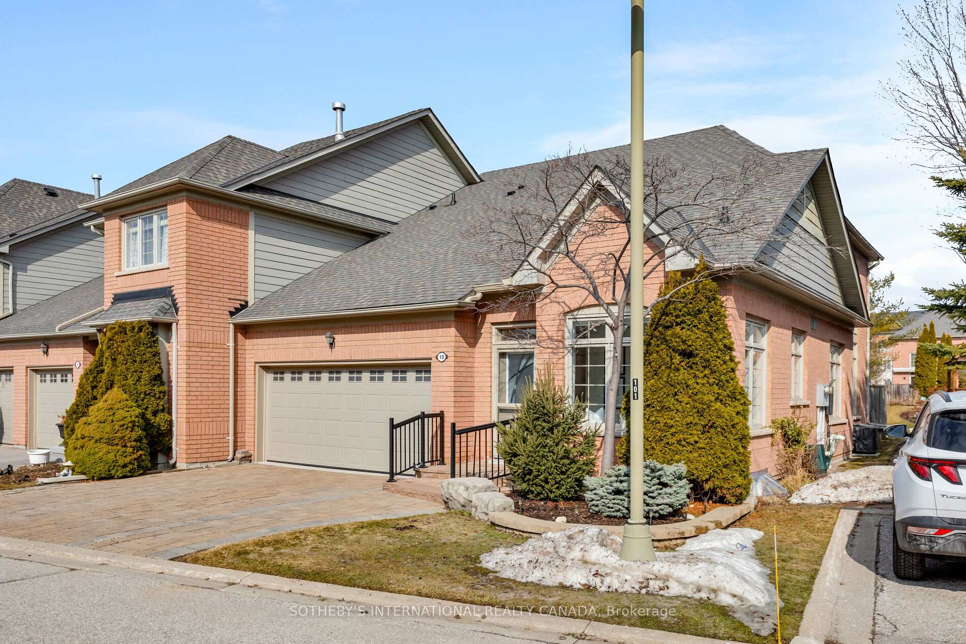 10 Belle Terre Way