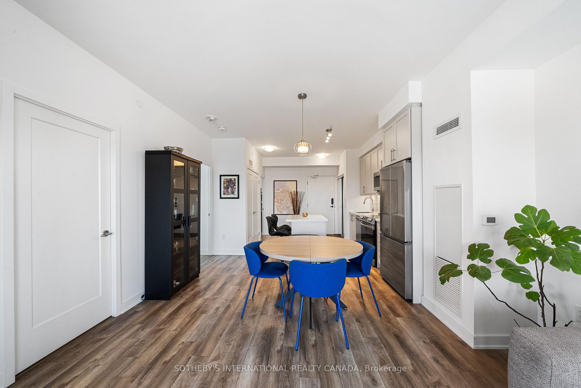 95 Oneida Crescent 2003