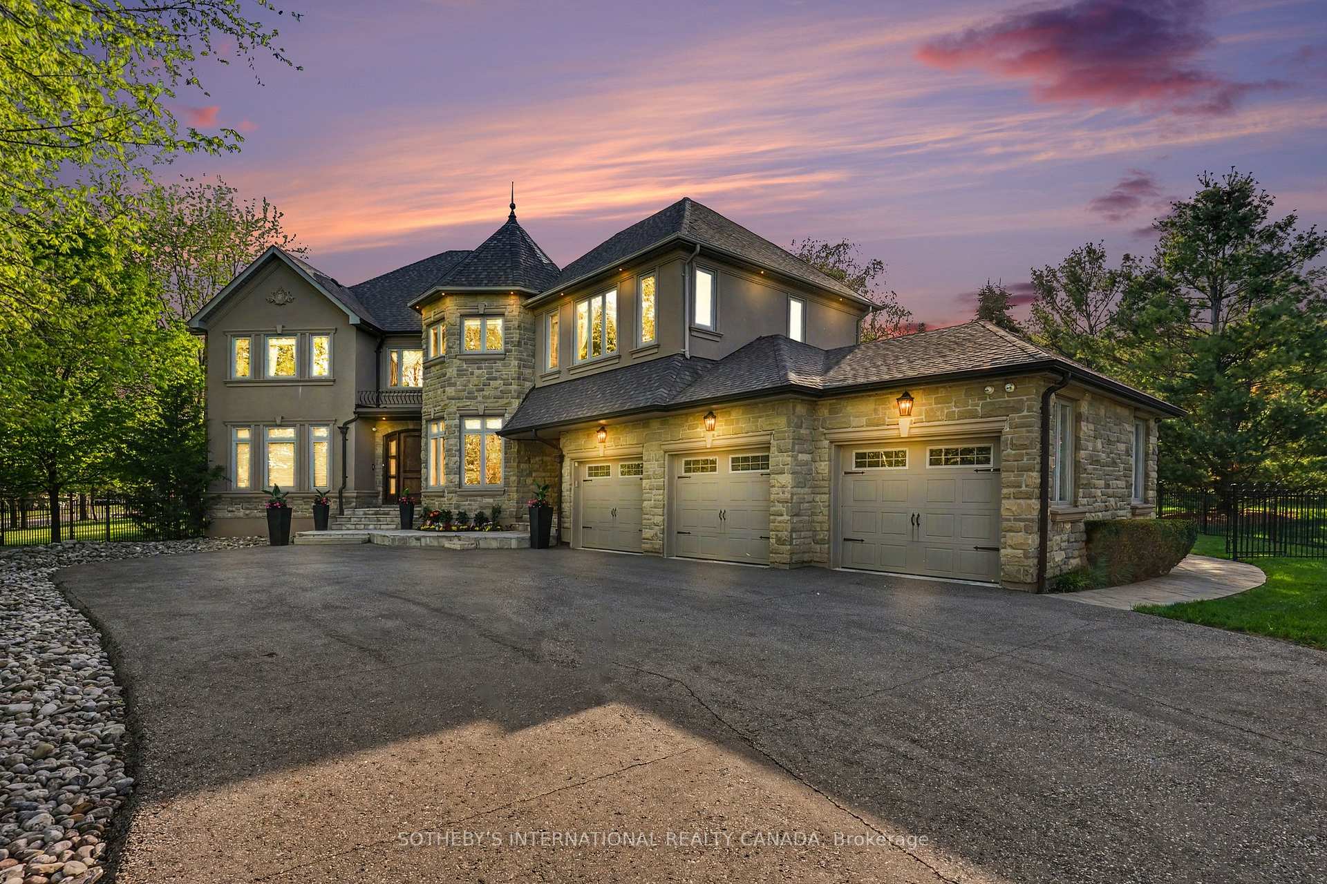 42 Prince Adam Court