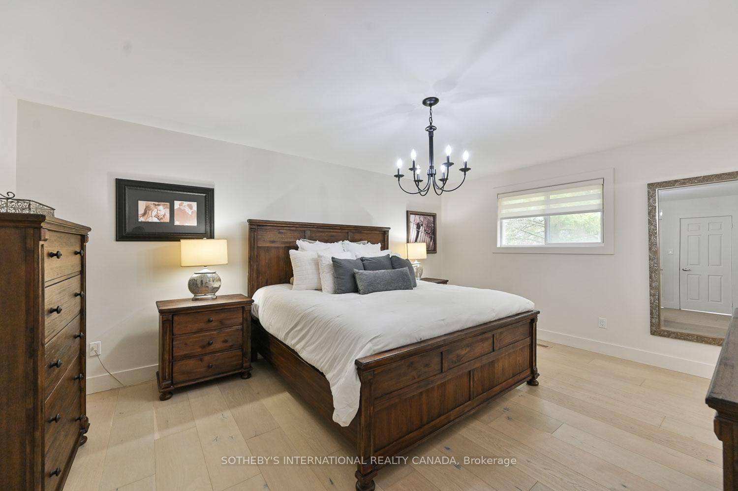23 Hill Farm Road