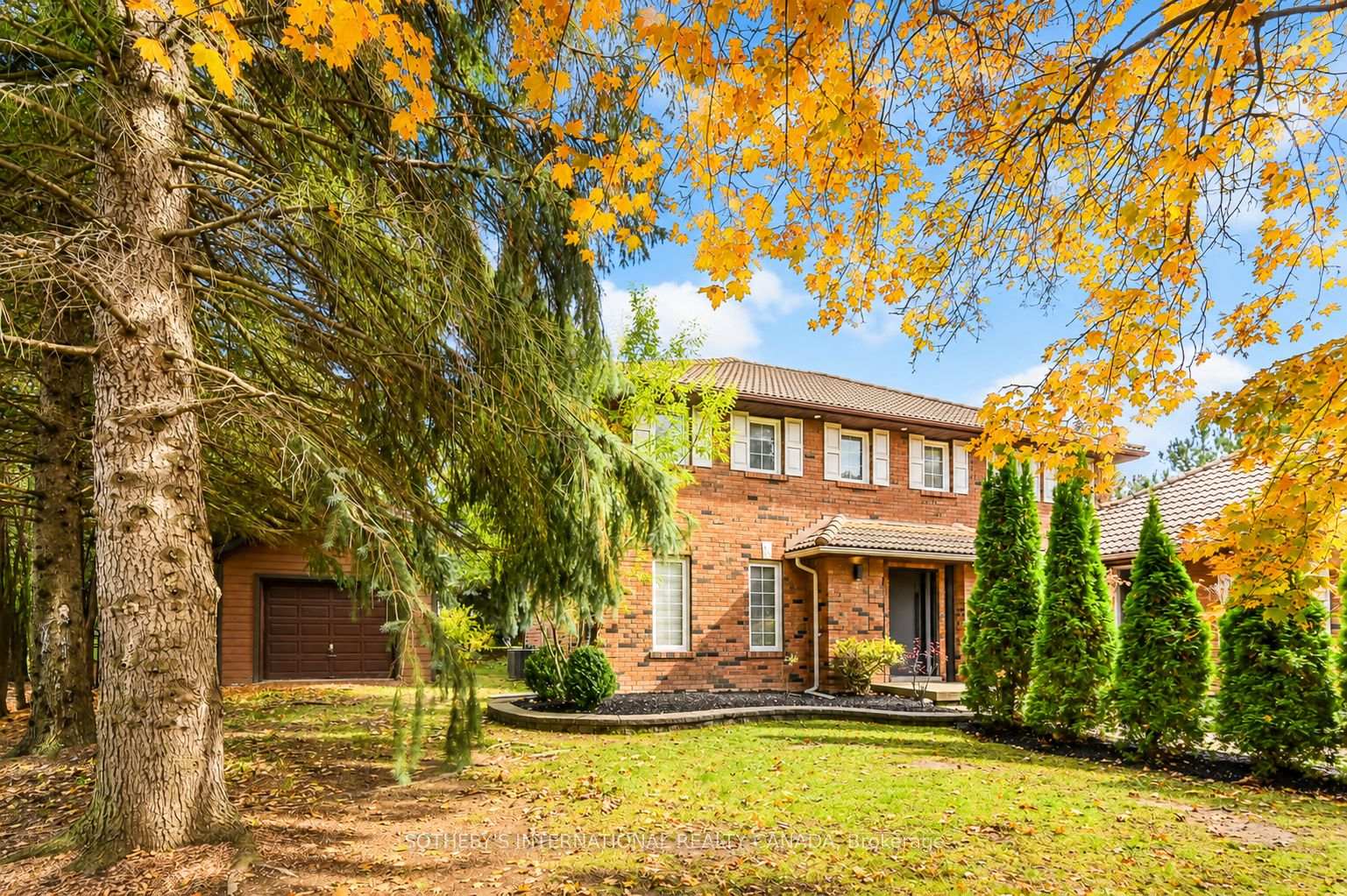 23 Hill Farm Road