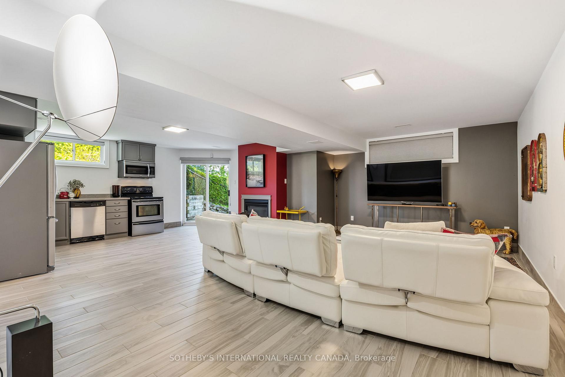 170 Hedge Road