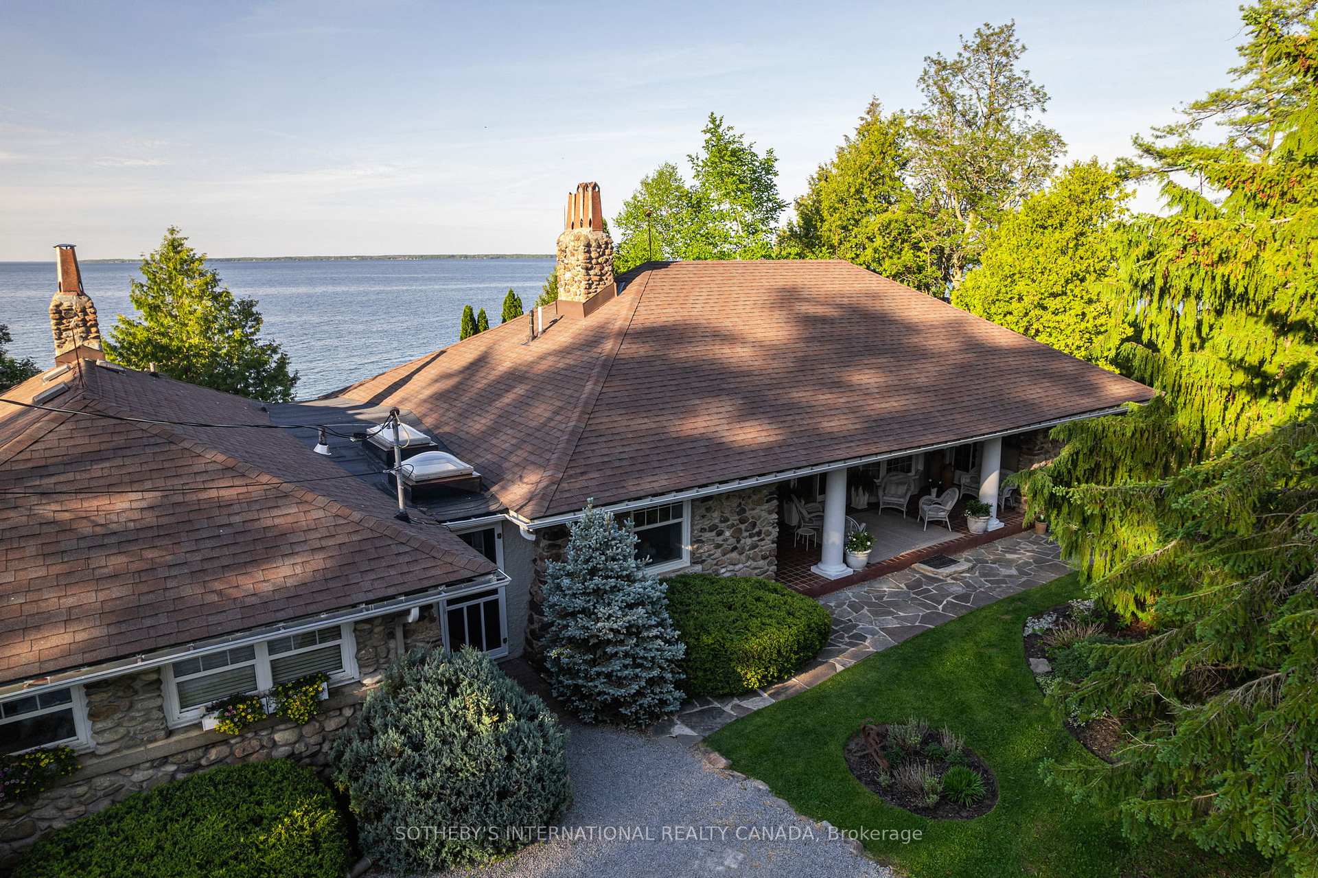 30 Hedge Road