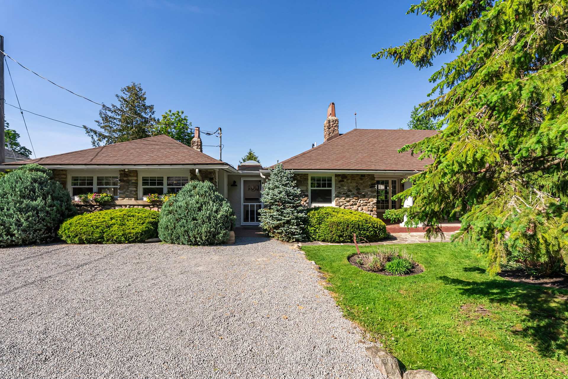 30 Hedge Road