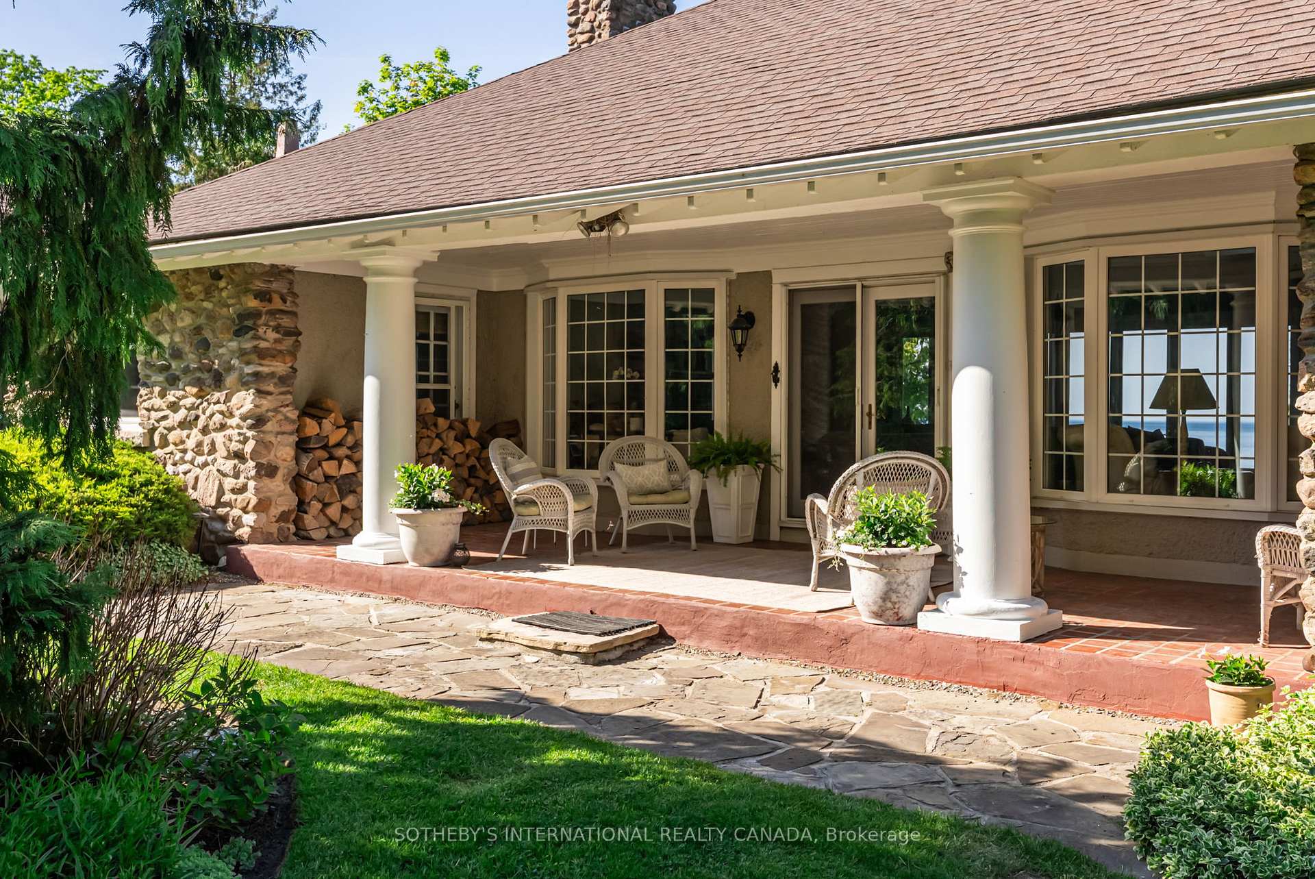 30 Hedge Road