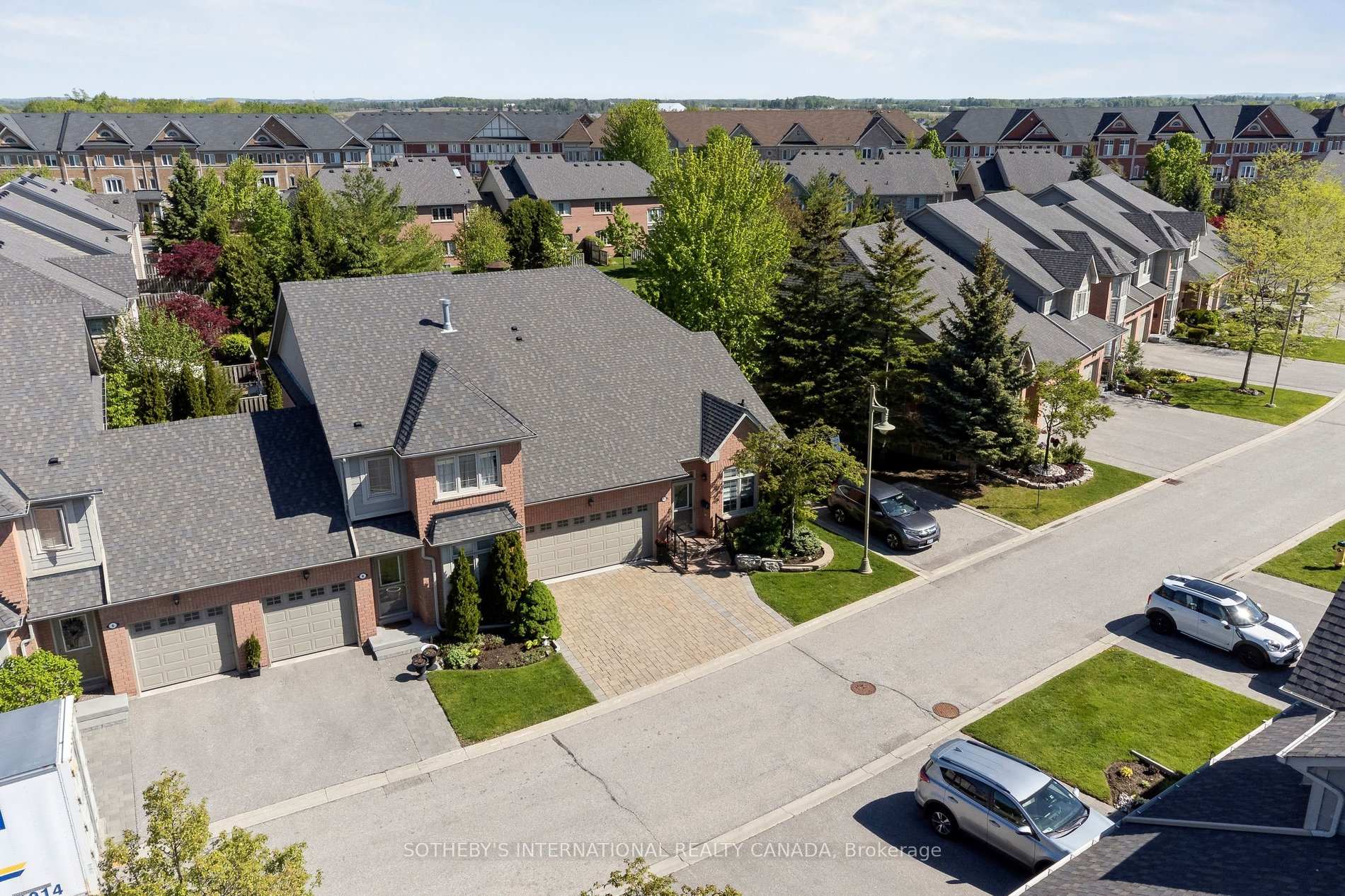 10 Belle Terre Way