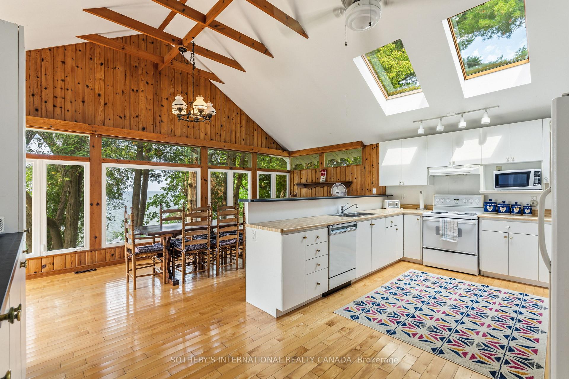 104 Hedge Road