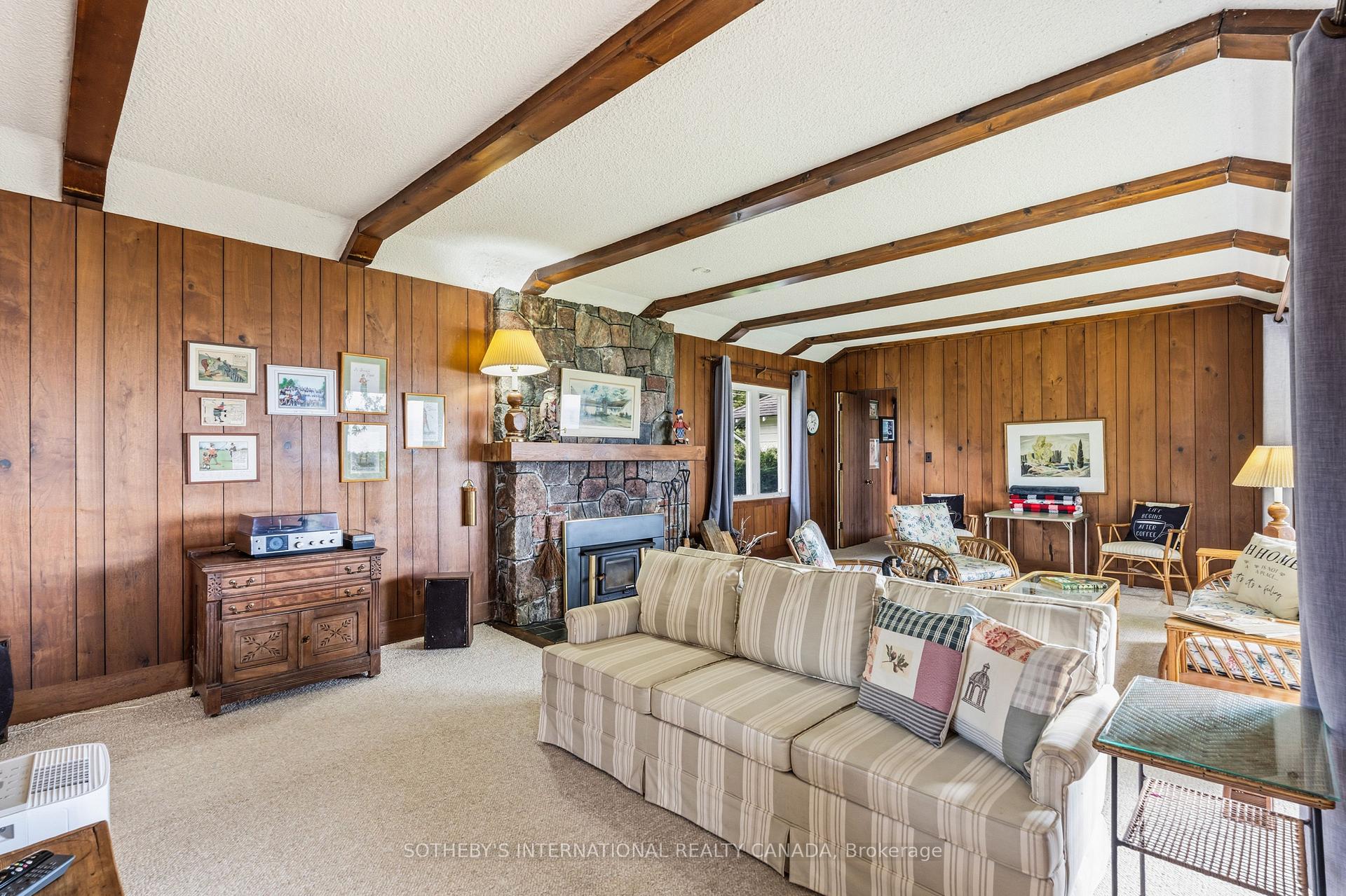 104 Hedge Road
