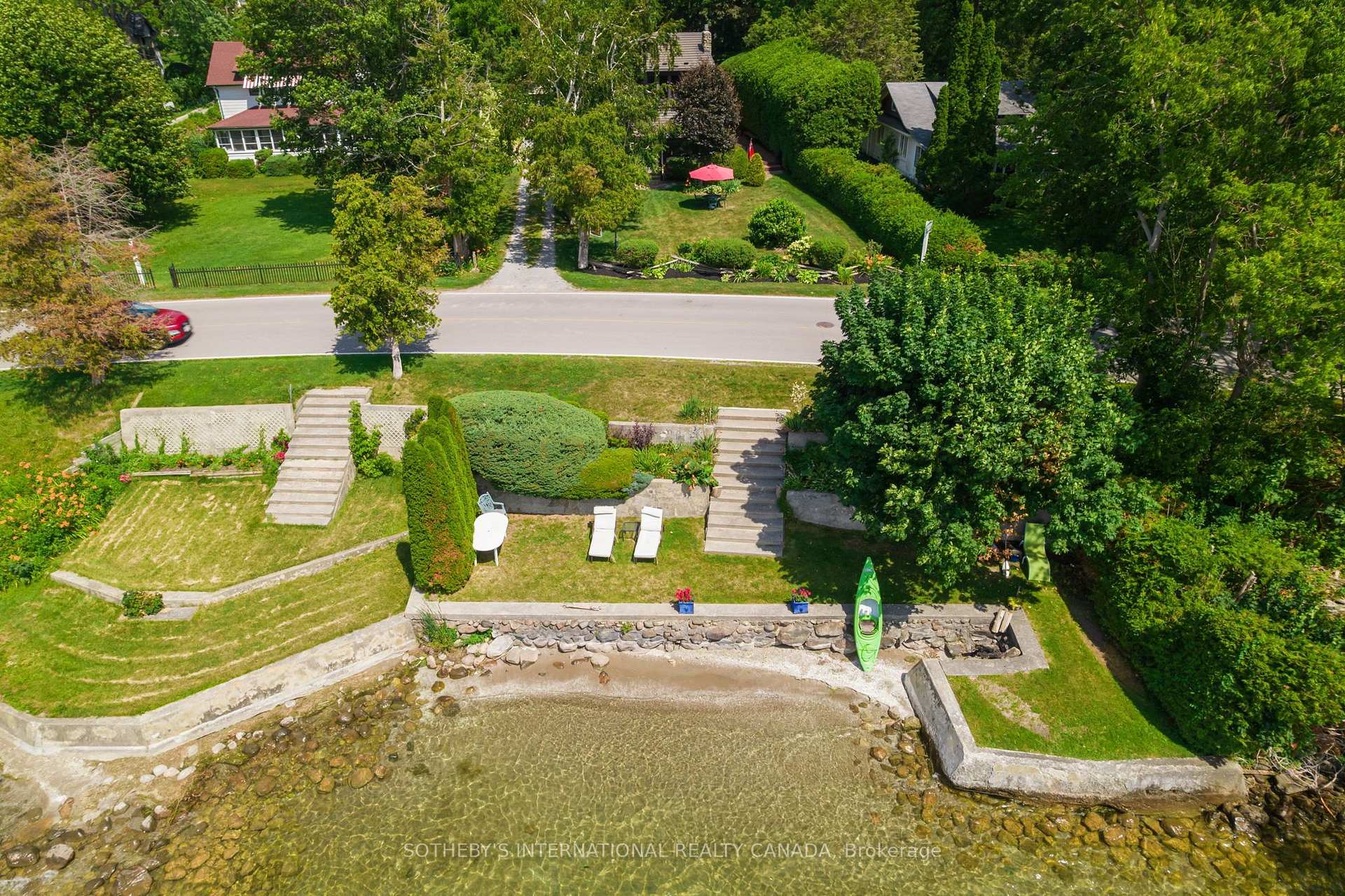 171 Lake Drive N