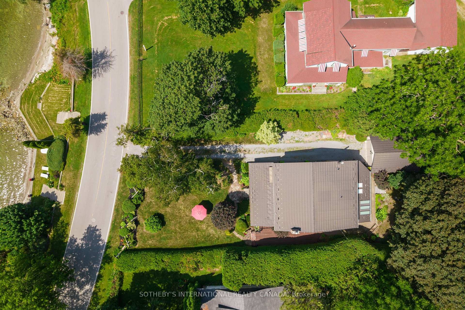 171 Lake Drive N