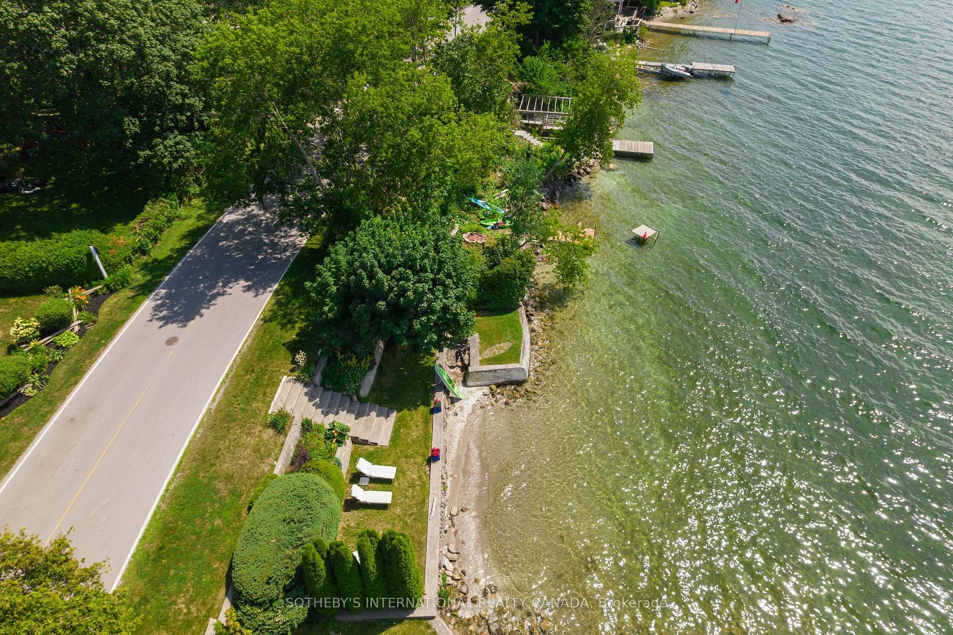 171 Lake Drive N