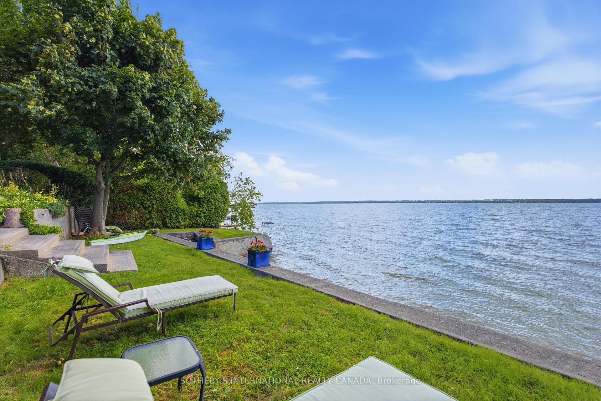 171 Lake Drive N