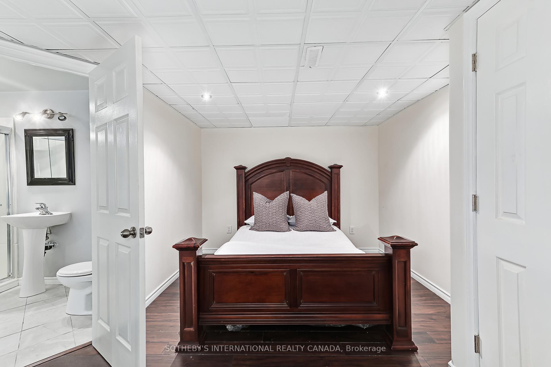 9 Waterpond Place NE