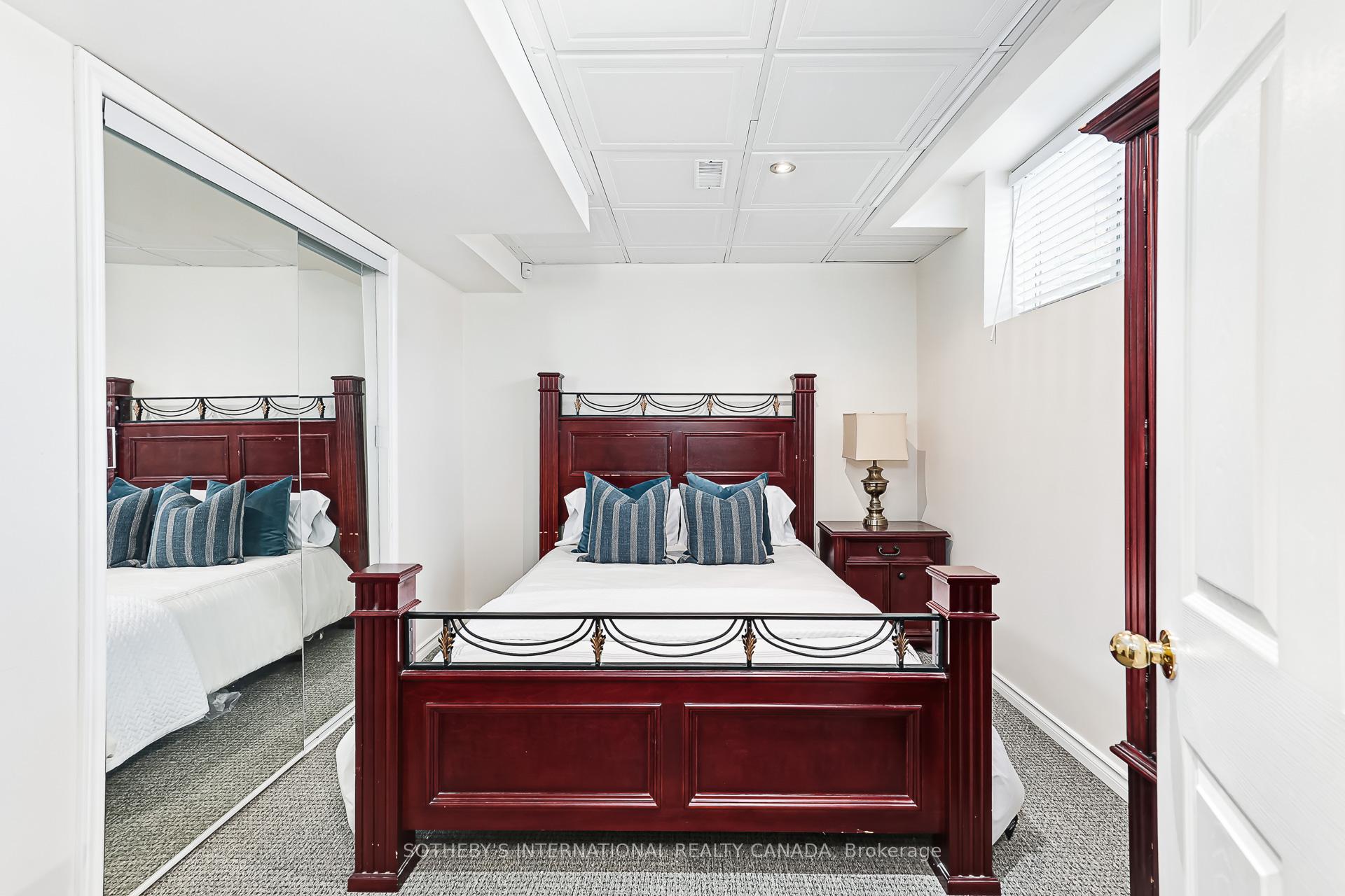 9 Waterpond Place NE