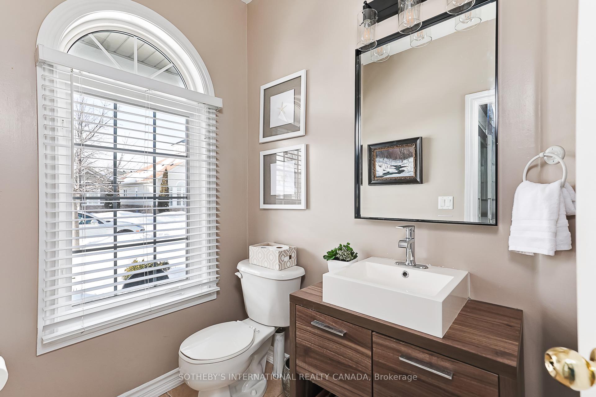 9 Waterpond Place NE